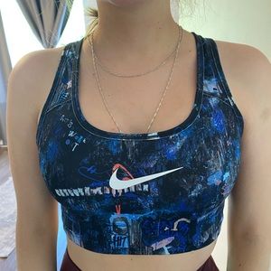 Nike bras Medium